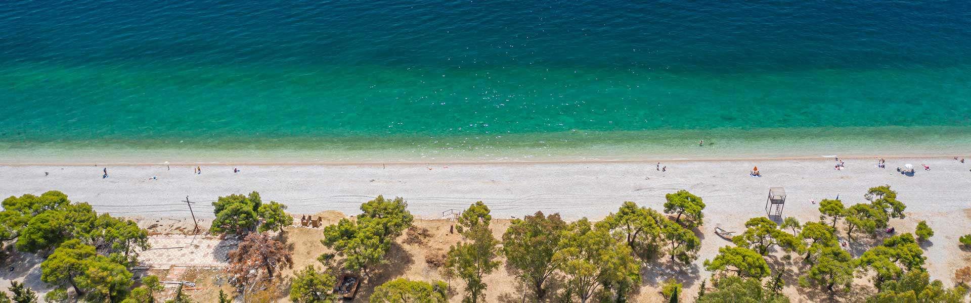 Άγιοι Θεόδωροι - Παραλία Παραλία Αγίων Θεοδώρων