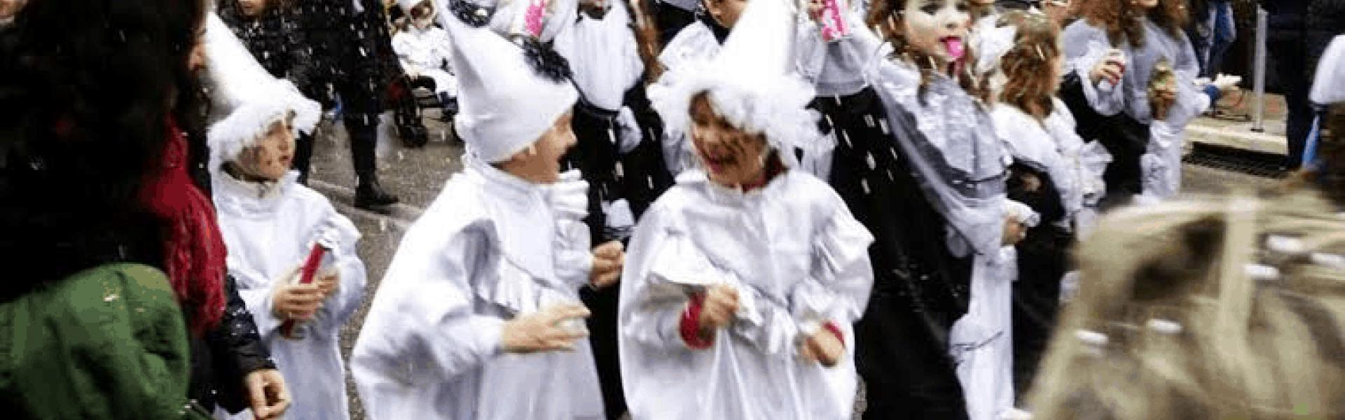 Καρναβάλι Αγίων Θεοδώρων Καρναβάλι Αγίων Θεοδώρων - Λουτράκι