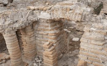 Αρχαιολογικός χώρος - Ρωμαϊκή βίλα Αρχαιολογικός χώρος στο Λουτράκι